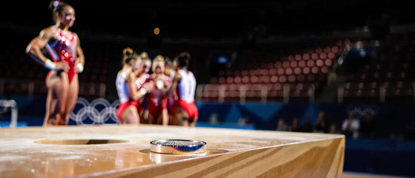 Две серебряные и две бронзовые награды принесла сборная России на чемпионате мира по спортивной гимнастике в Роттердаме
